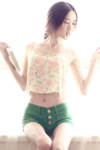 两个黑人挺进女友体内小说
